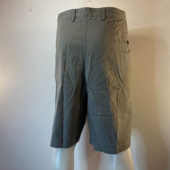 Dockers Big & Tall Men's Grey Waterless Perfect Shorts - Size 50 - NWT - Picture 5 of 6